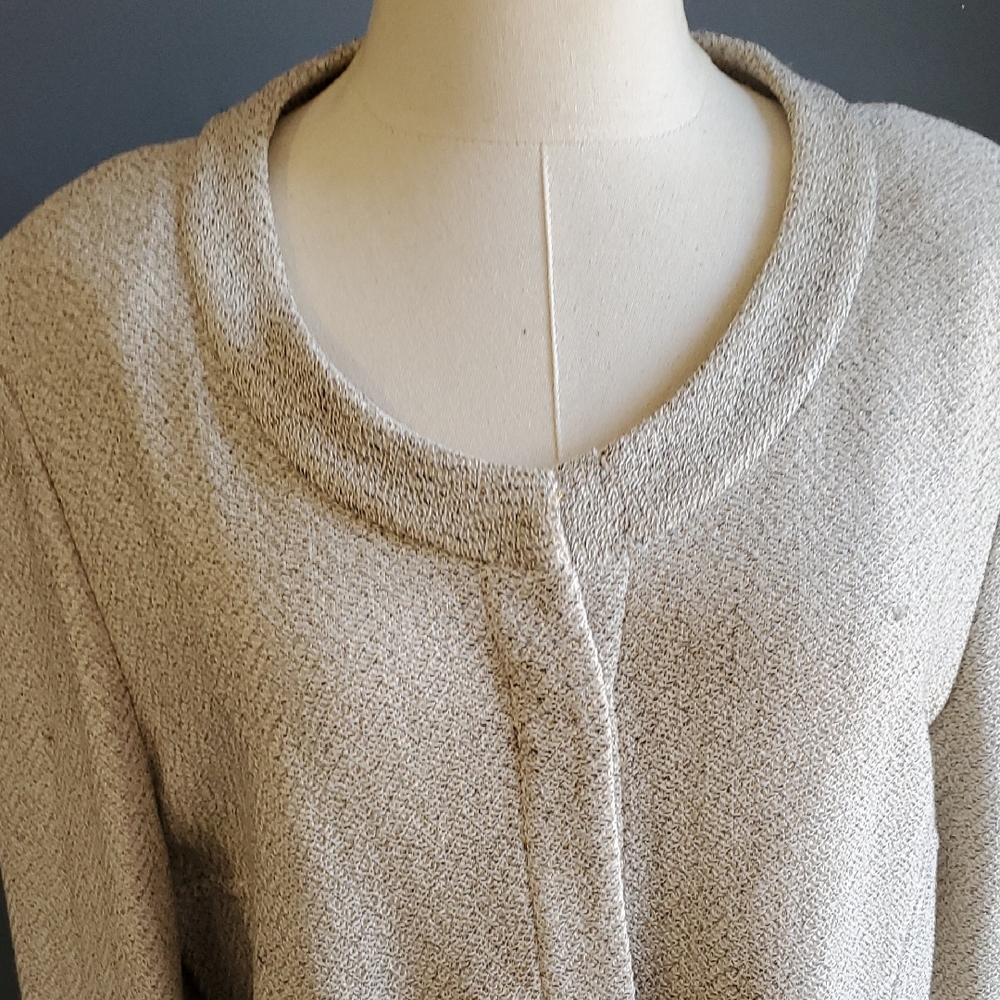 St. John Beige Textured Jacket Sz 12 - Picture 3 of 17